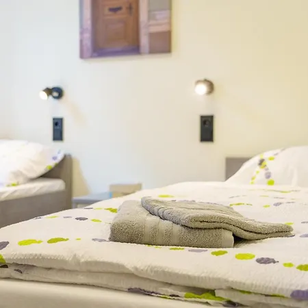 Hostel Und Gleisbett *