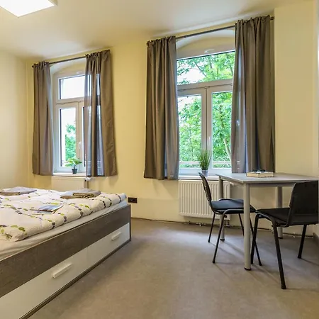 Und Gleisbett 호스텔 안나베르크