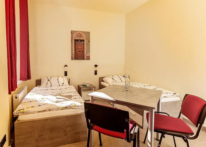 Hostel Und Gleisbett *